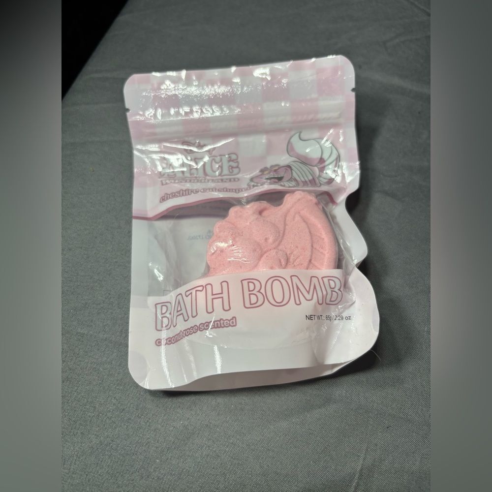 3 New Alice in Wonderland Themed Bath Bundle NWT Coconut Rose - Picture 2 of 7